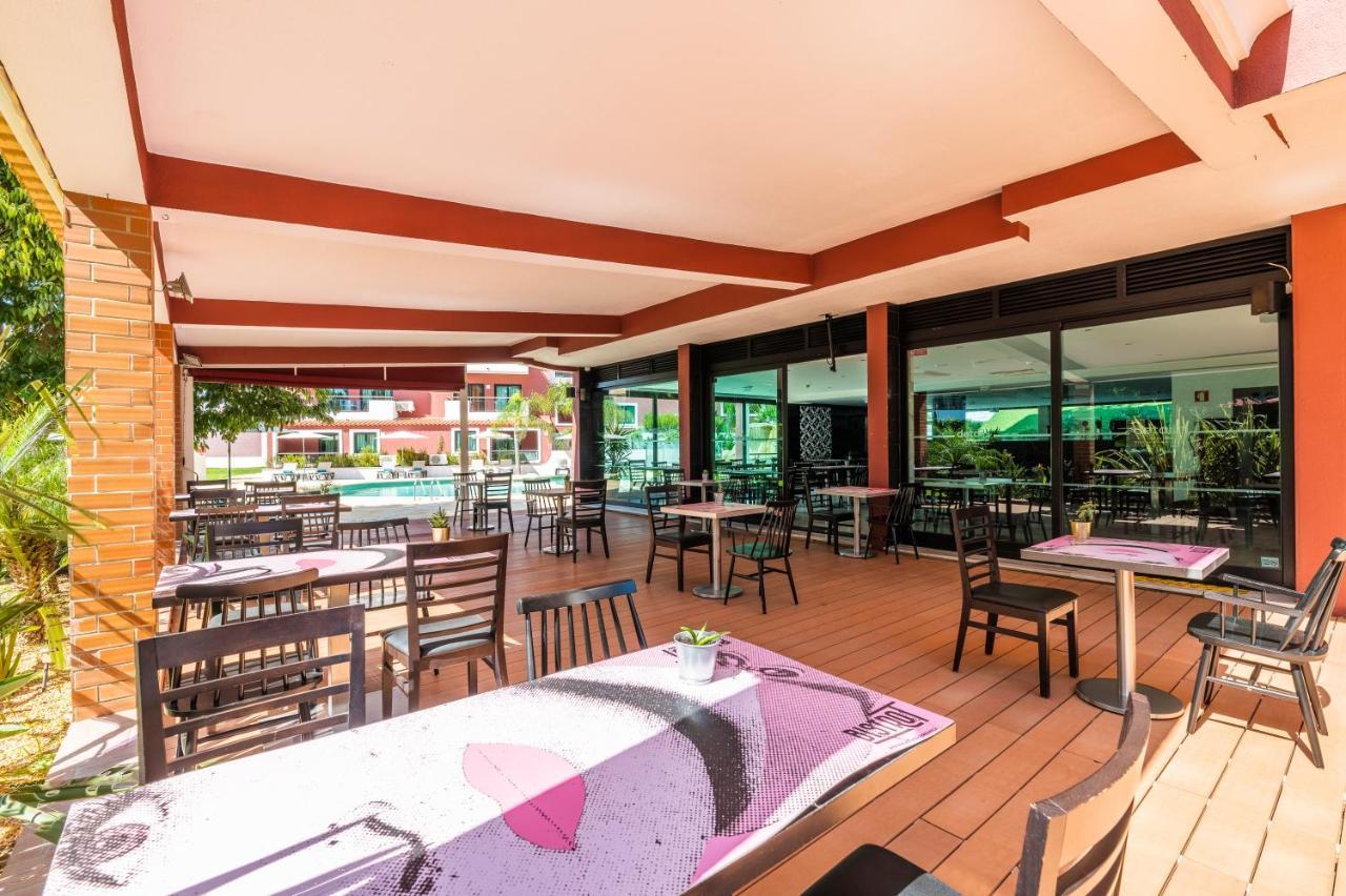 Topazio Vibe Beach Hotel & Apartments - Adults Friendly Албуфейра Екстериор снимка
