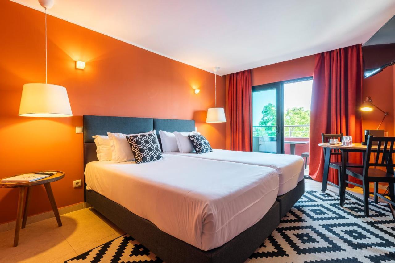 Topazio Vibe Beach Hotel & Apartments - Adults Friendly Албуфейра Екстериор снимка