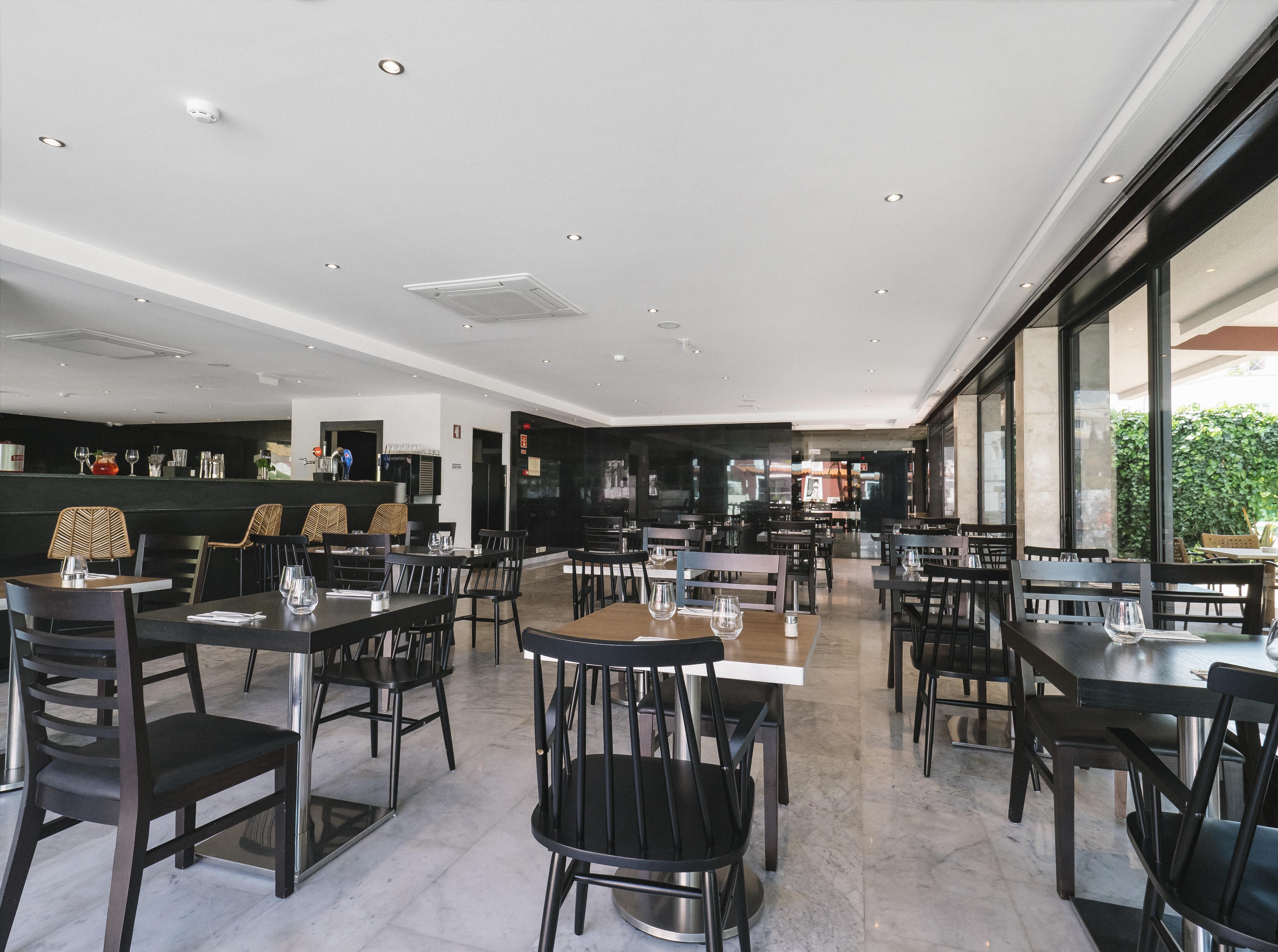 Topazio Vibe Beach Hotel & Apartments - Adults Friendly Албуфейра Екстериор снимка