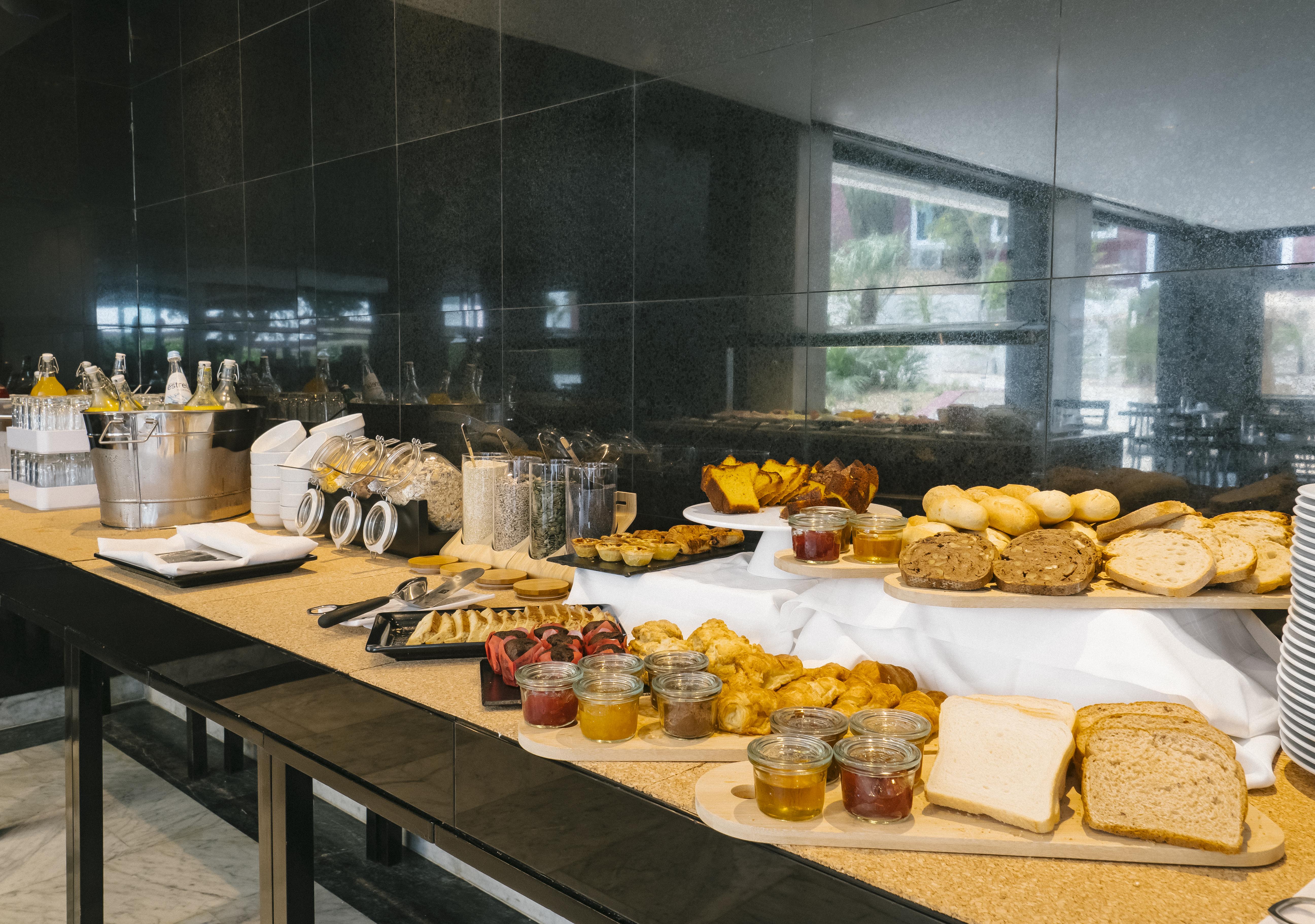 Topazio Vibe Beach Hotel & Apartments - Adults Friendly Албуфейра Екстериор снимка