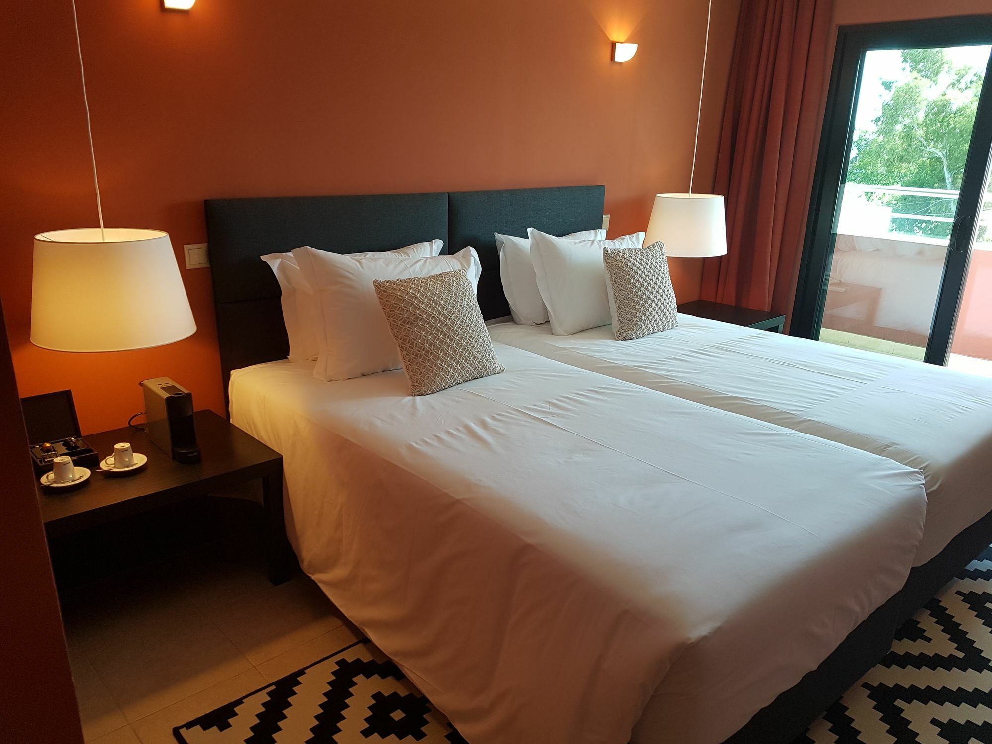 Topazio Vibe Beach Hotel & Apartments - Adults Friendly Албуфейра Екстериор снимка