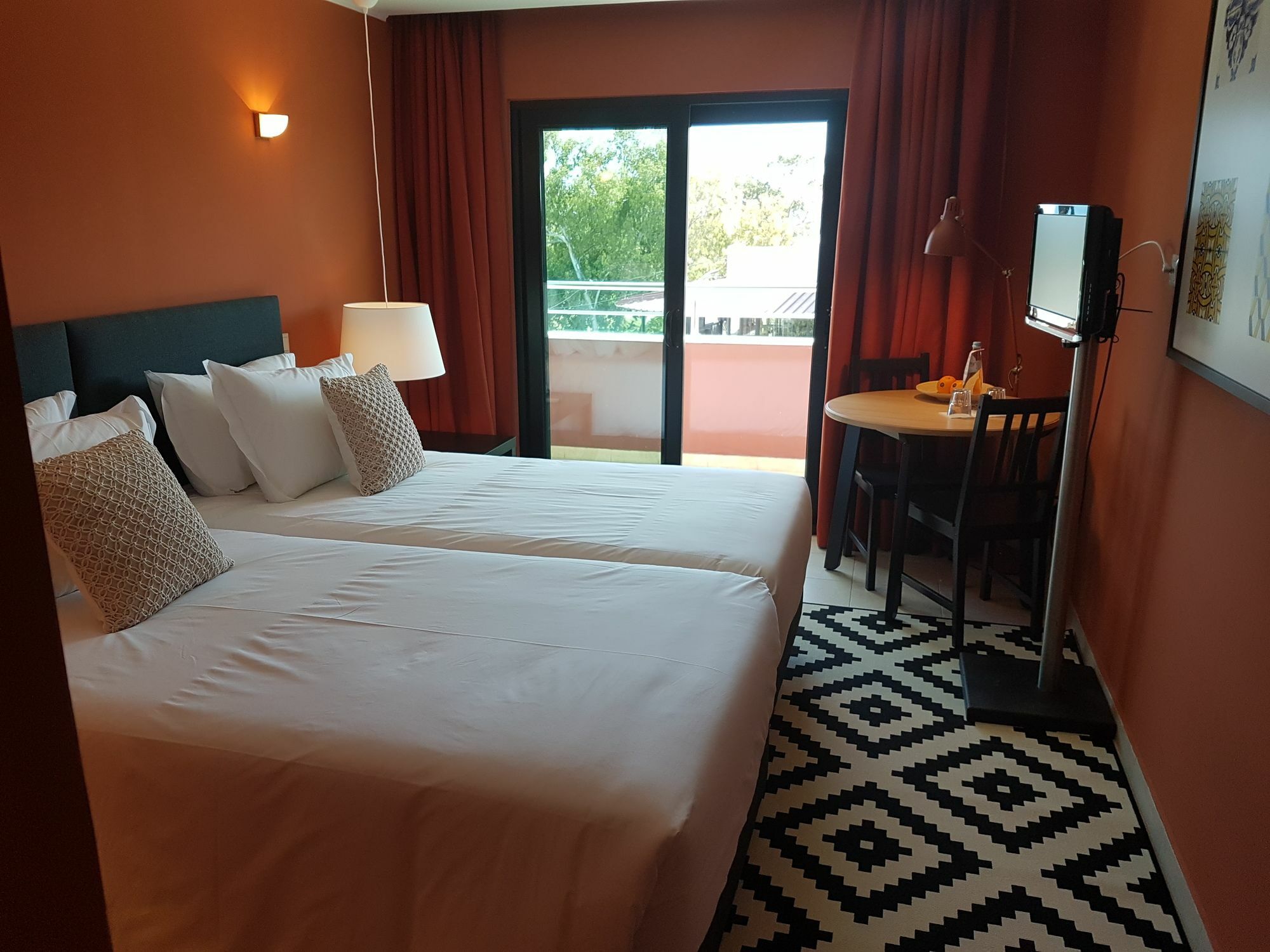 Topazio Vibe Beach Hotel & Apartments - Adults Friendly Албуфейра Екстериор снимка
